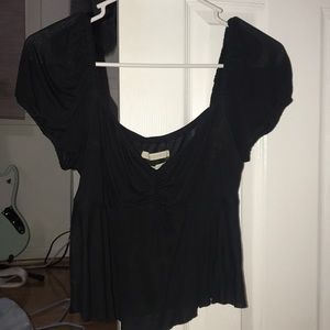 Black puff sleeve